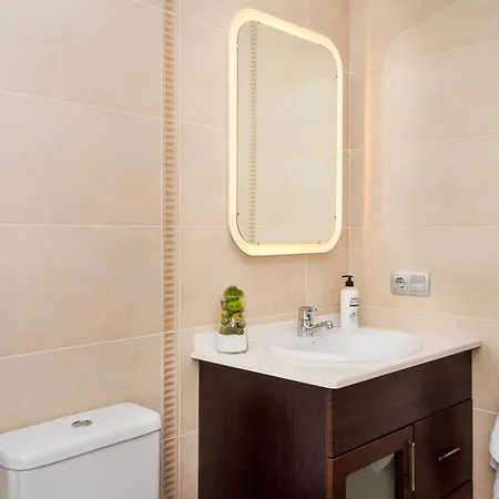 Apartup Levante Skyline Apartment
