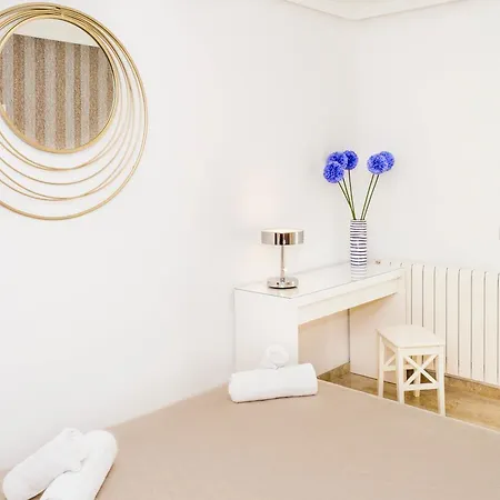 Apartup Levante Skyline Apartment *